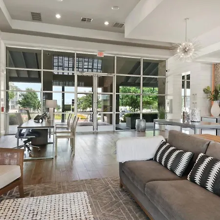 Landing At The Green At Plum Creek - 1 Bedroom In Kyle